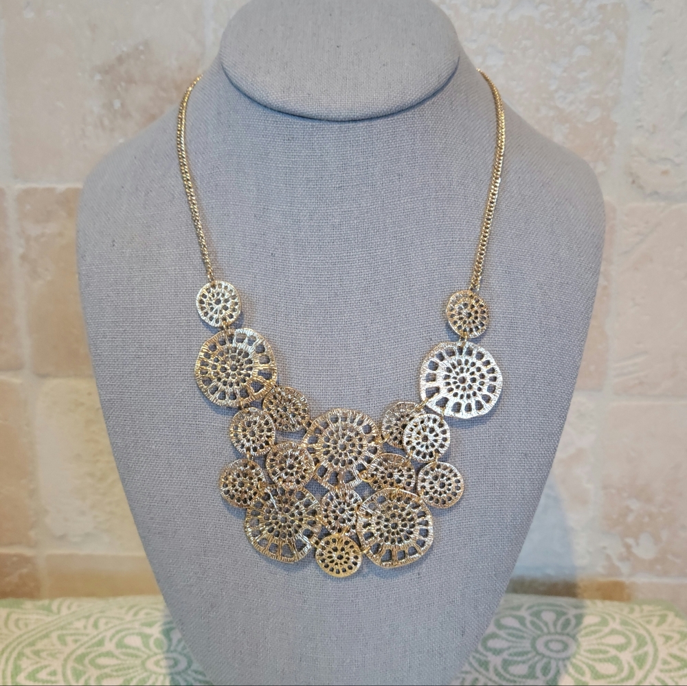 NWT Francesca's Statement Necklace
